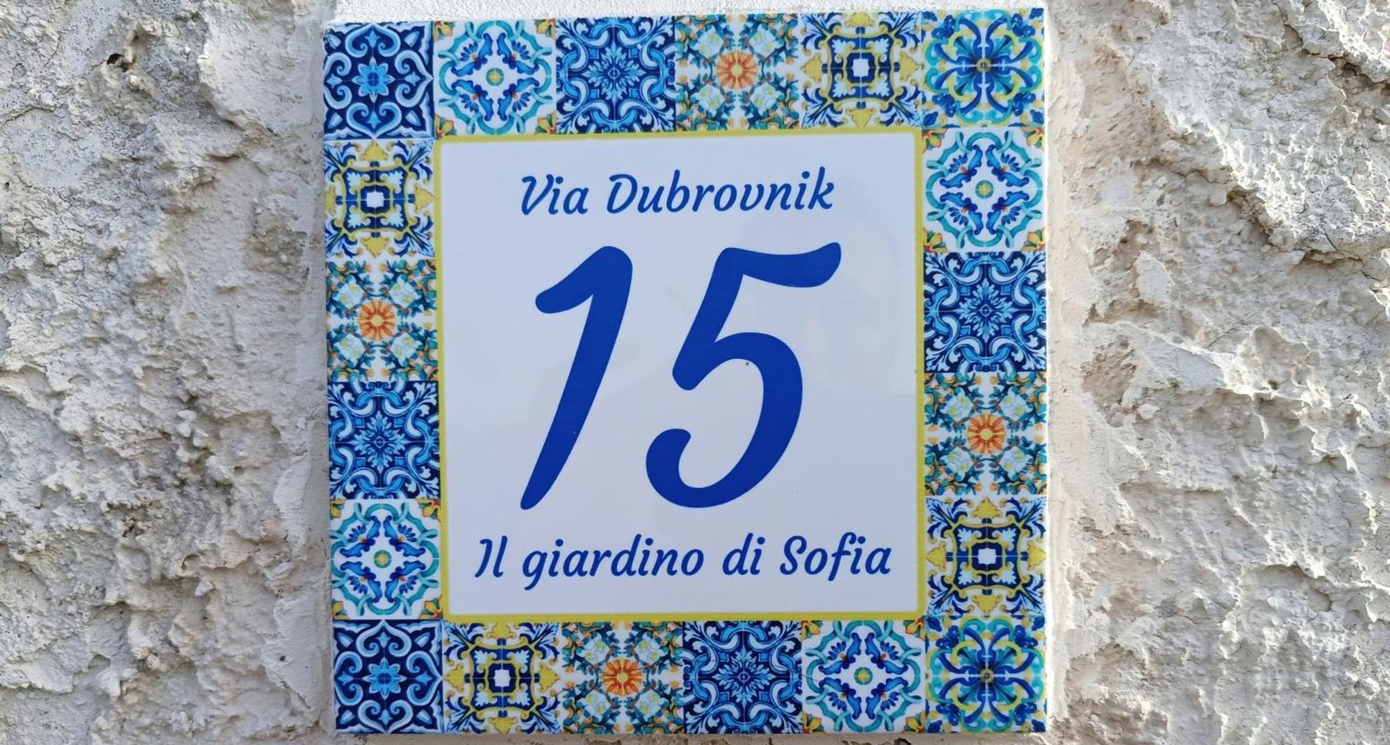 Il Giardino Di Sofia Charm And Comfort Apartment Torre dell'Orso Luaran gambar