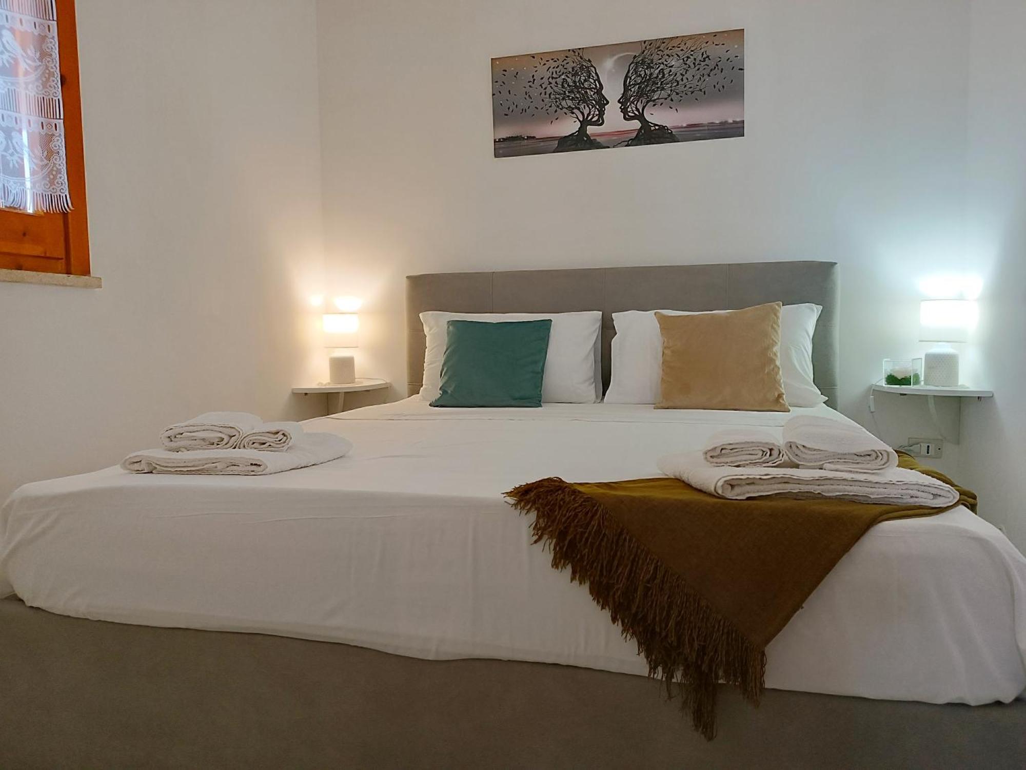 Il Giardino Di Sofia Charm And Comfort Apartment Torre dell'Orso Luaran gambar